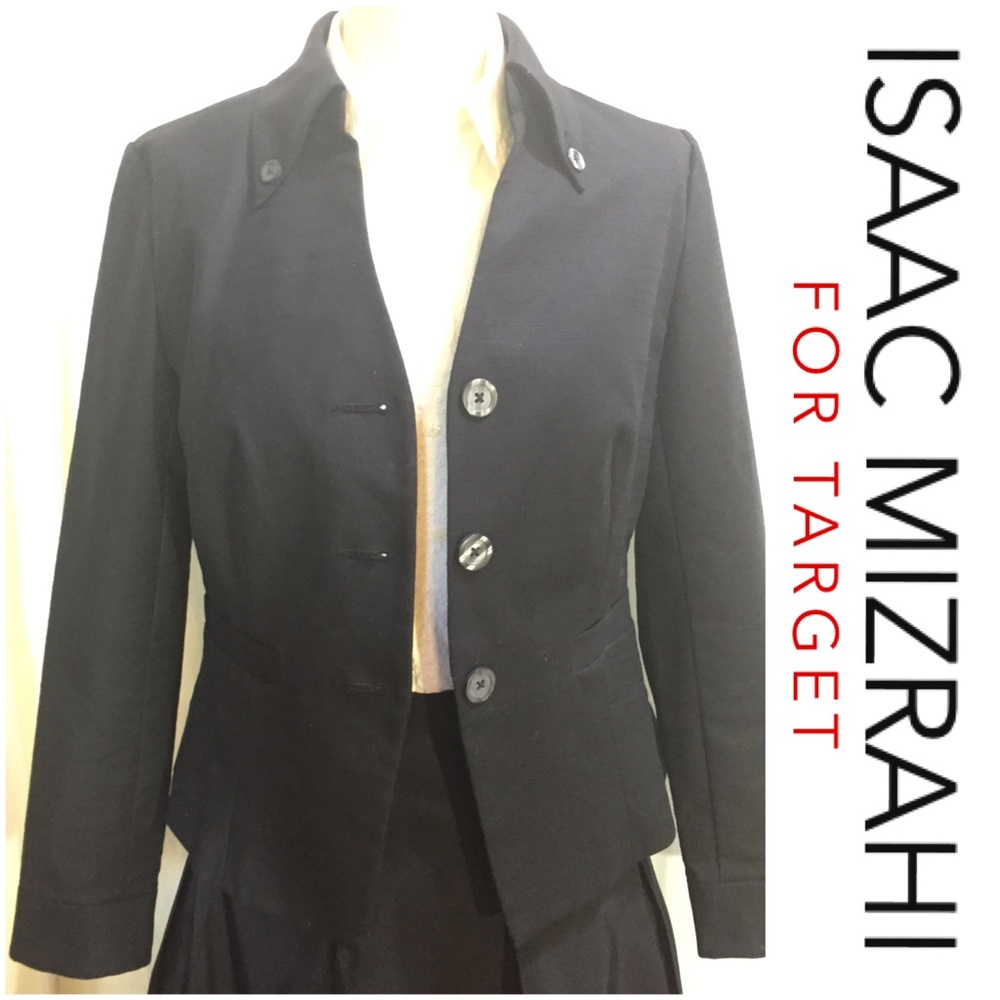 Fitted single breasted black jacket